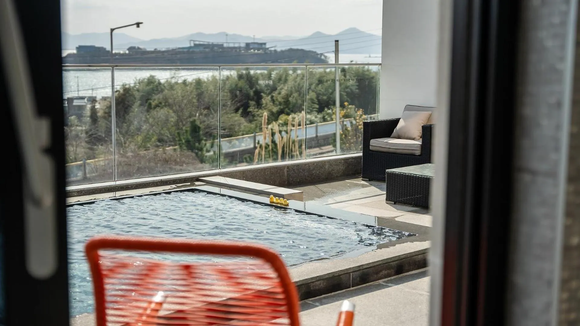 Busan Nunuhouse Poolvilla Pension بيت للعطل
